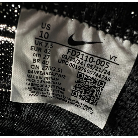 Nike Air Max Flyknit Venture Black Metallic FD2110-005 Women's 10/Men's 8.5 - Picture 12 of 16